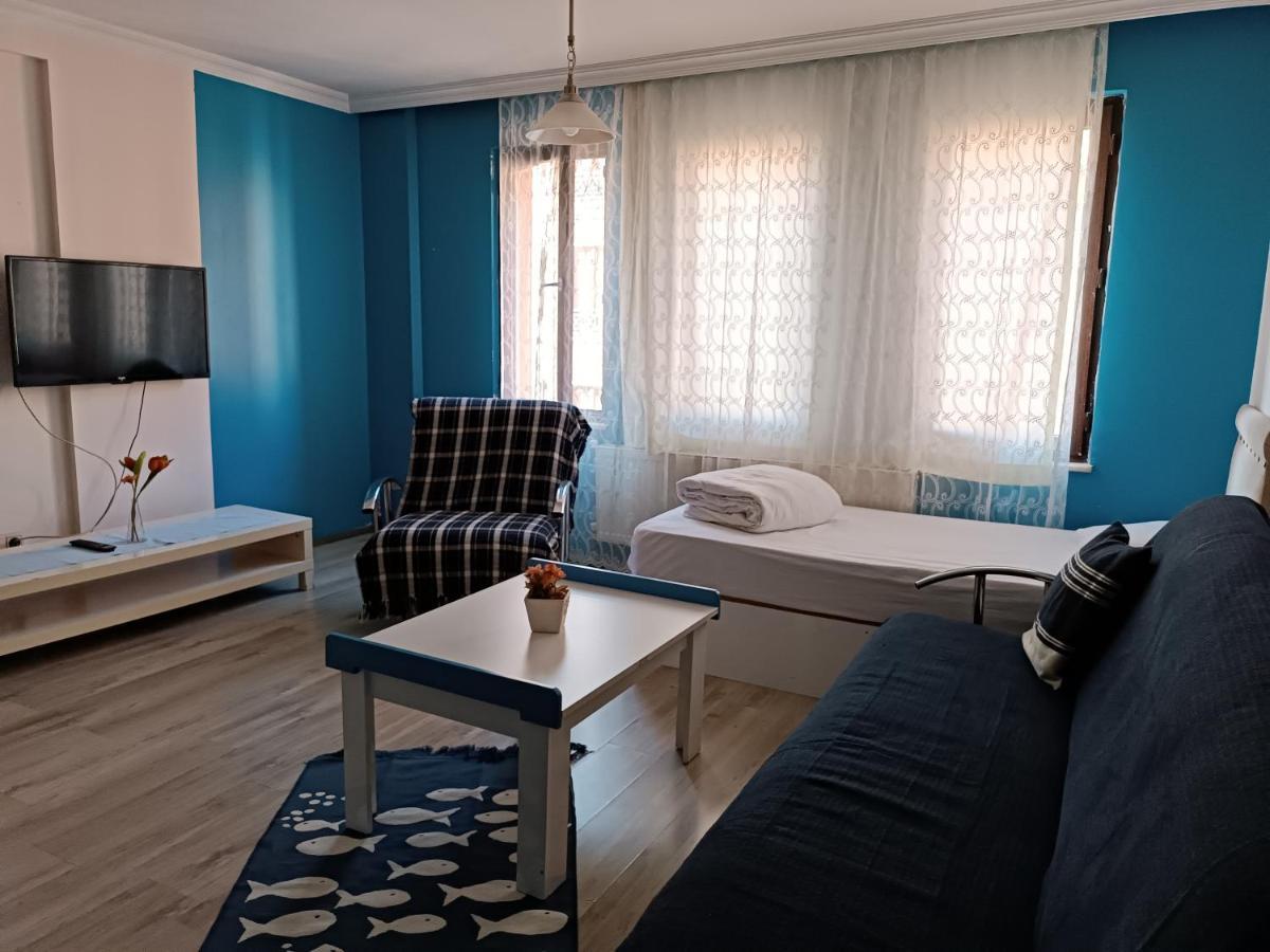 Aparthotel The 3*