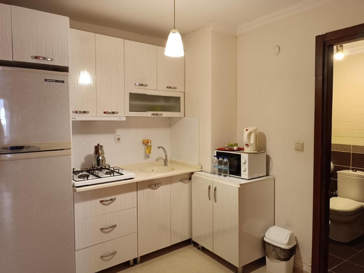 Aparthotel The 3*