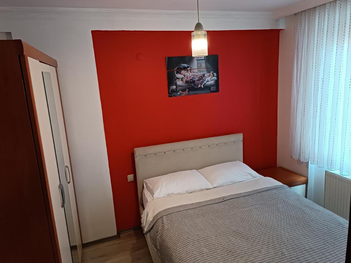 Aparthotel The 3*